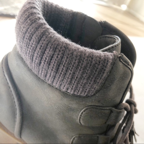 MUDD Tassel Heel Ankle Boots Size 8 Gresham Grey - Picture 6 of 6